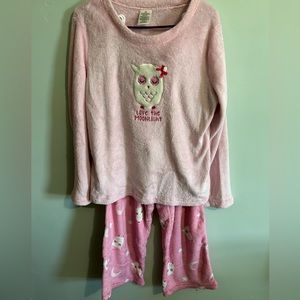 Fuzzy sleepwear set